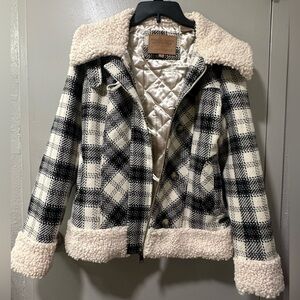 POWDER RIVER OUTFITTERS WOMEN'S PLAID PRINT BERBER WOOL JACKET